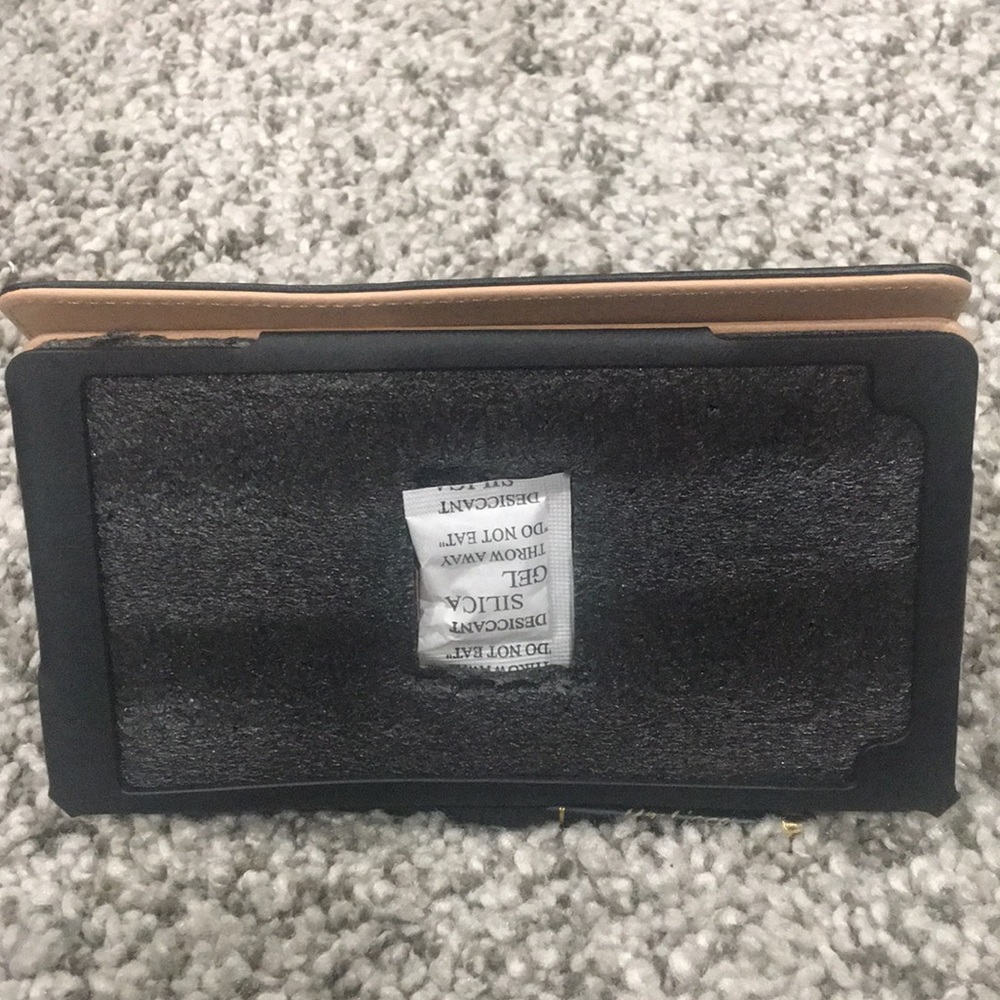 New ProCase with pen/StyleWriter. - Picture 7 of 8